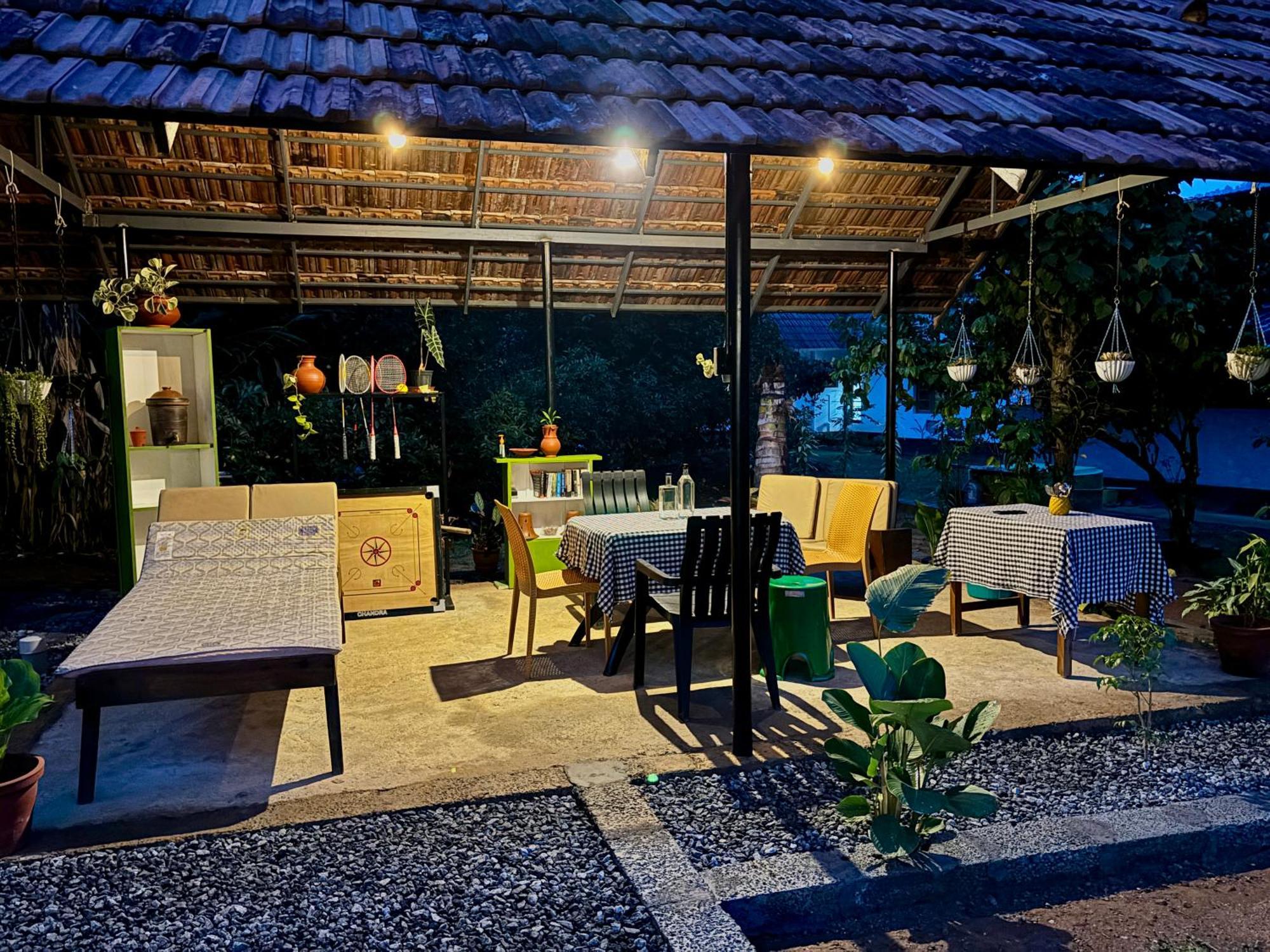 Calm Shack - 2 Bedroom-Boutique Farm Stay Munnar Exterior foto